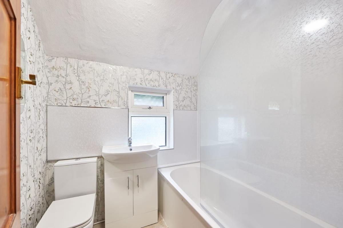 Blue Sky 3 Bedroom Cottage Whitby Exterior foto